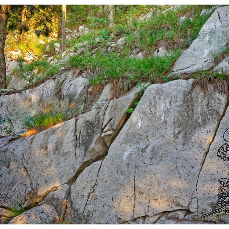 大型山体墙绘施工摩崖石刻山体刻字